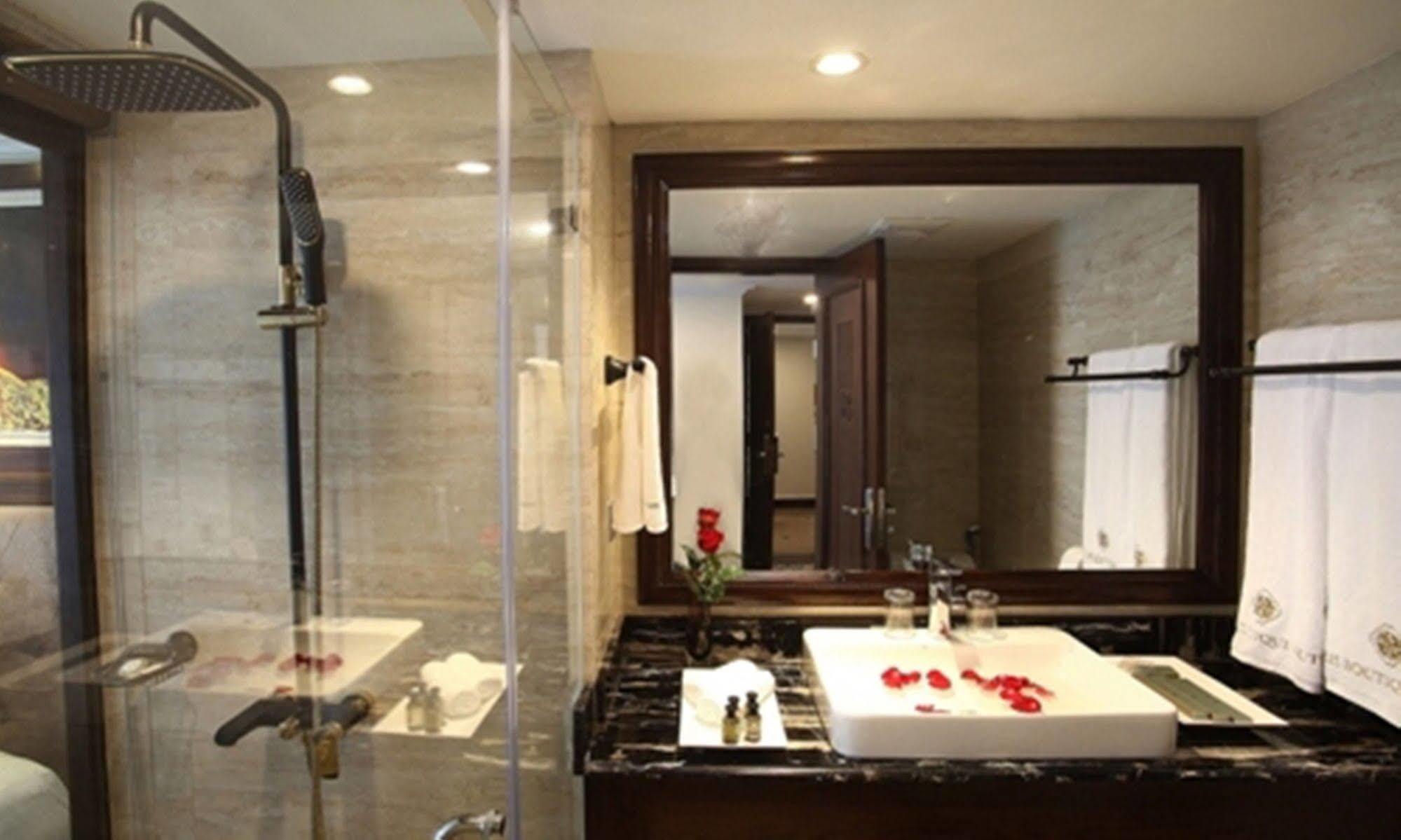Paris Boutique Hotel Sapa Екстер'єр фото